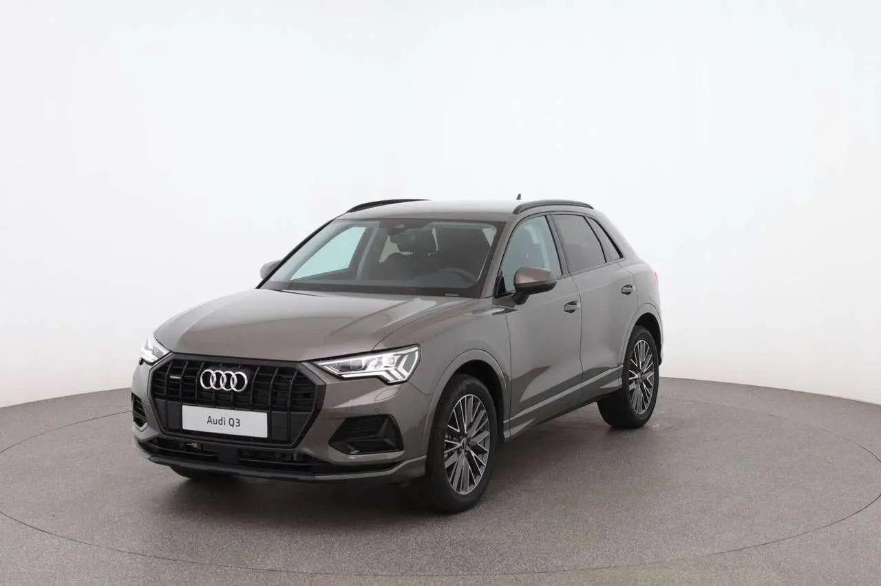 Photo 1 : Audi Q3 2024 Diesel