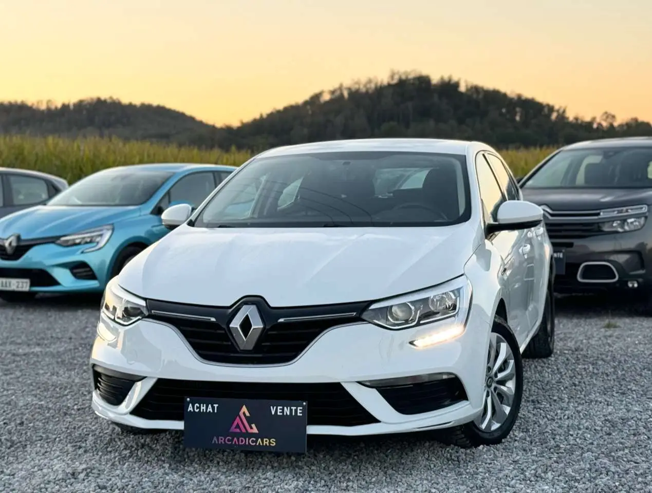 Photo 1 : Renault Megane 2018 Essence