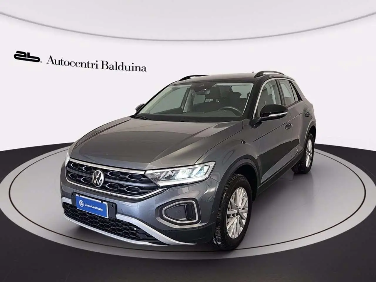 Photo 1 : Volkswagen T-roc 2023 Essence