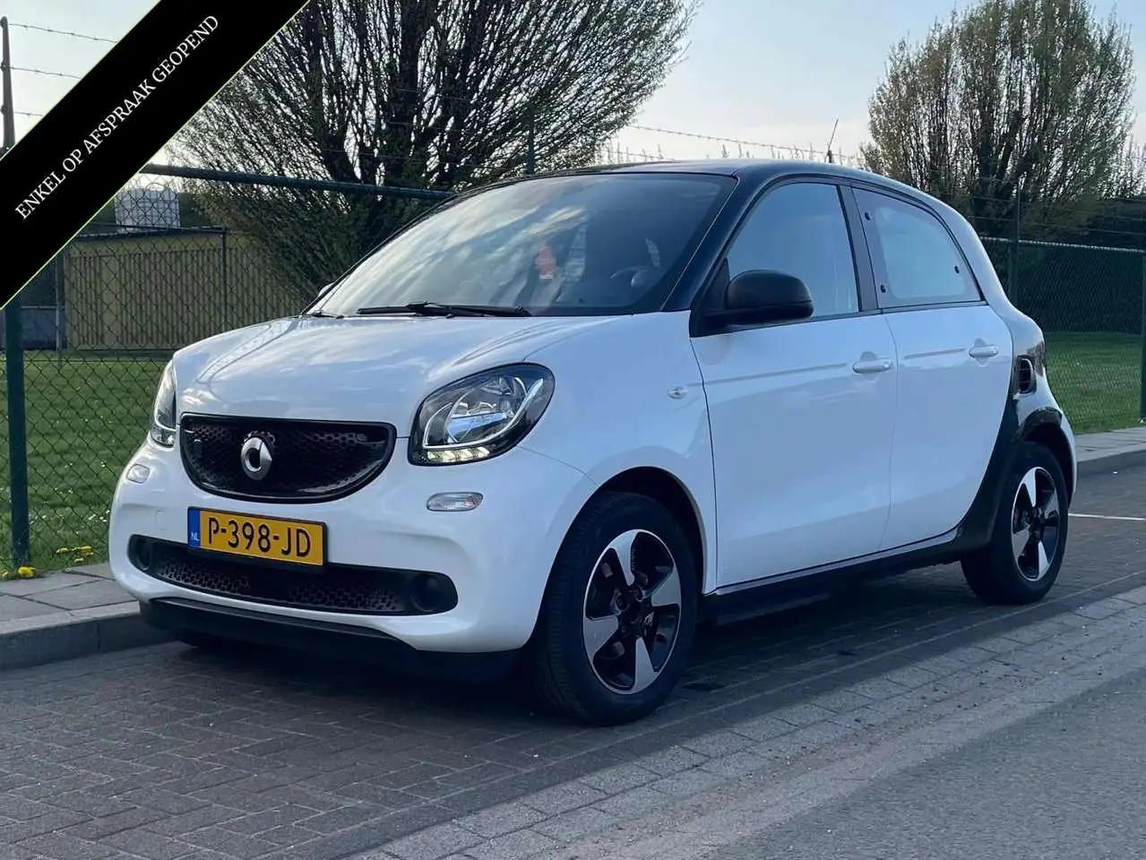 Photo 1 : Smart Forfour 2019 Électrique