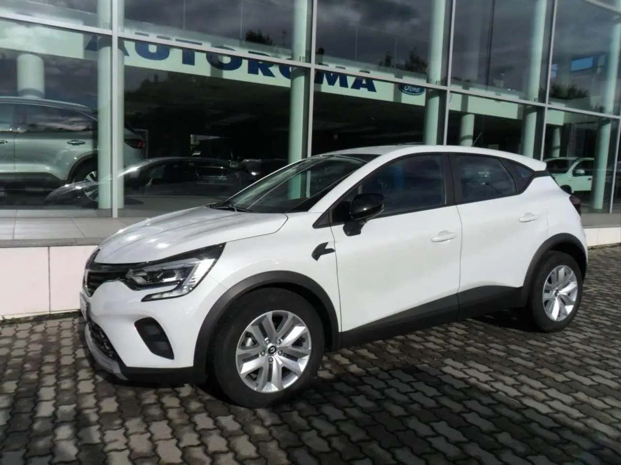 Photo 1 : Renault Captur 2021 Essence