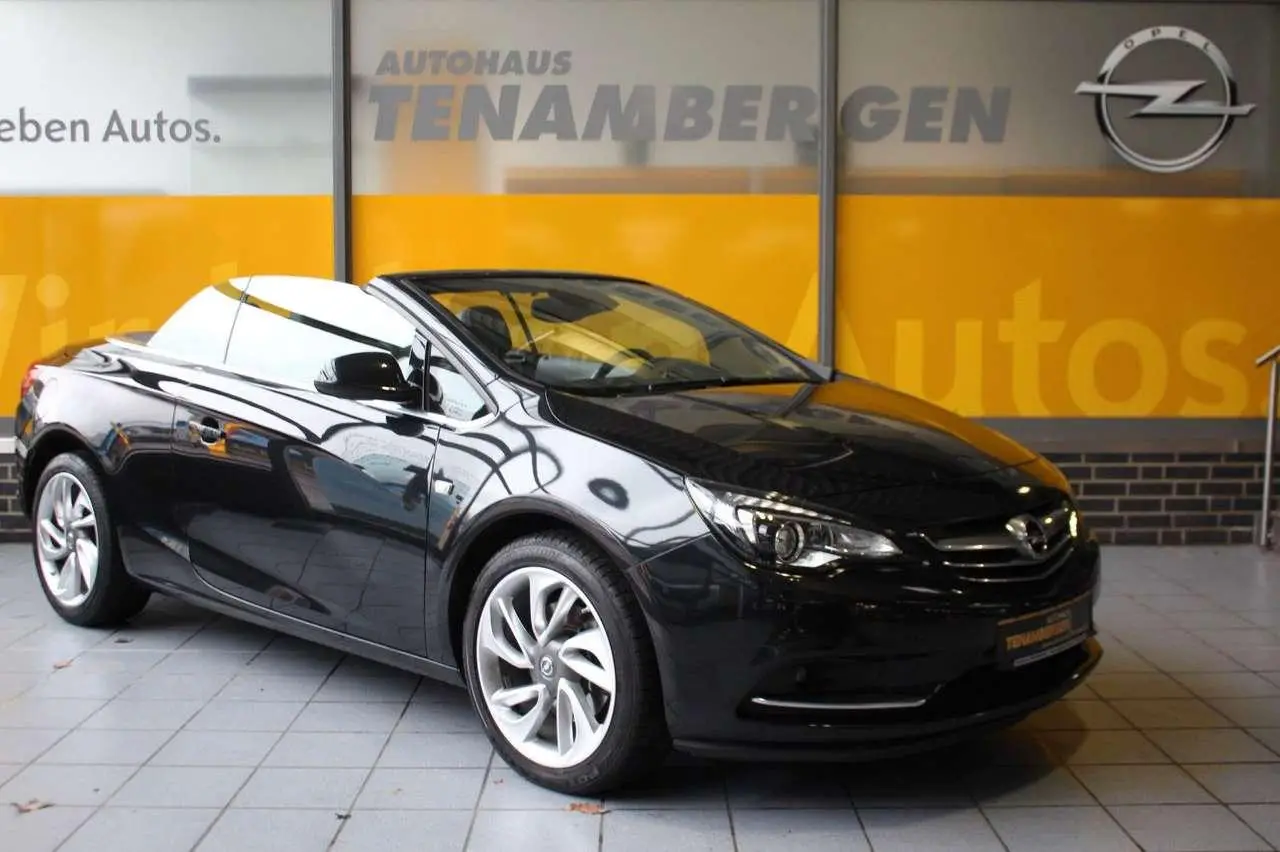 Photo 1 : Opel Cascada 2016 Essence