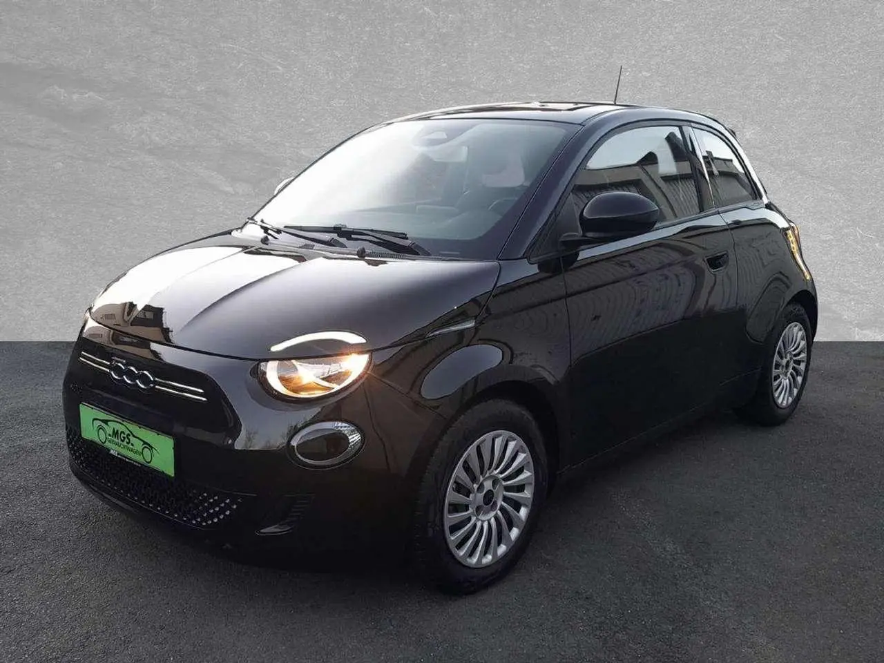 Photo 1 : Fiat 500 2021 Électrique