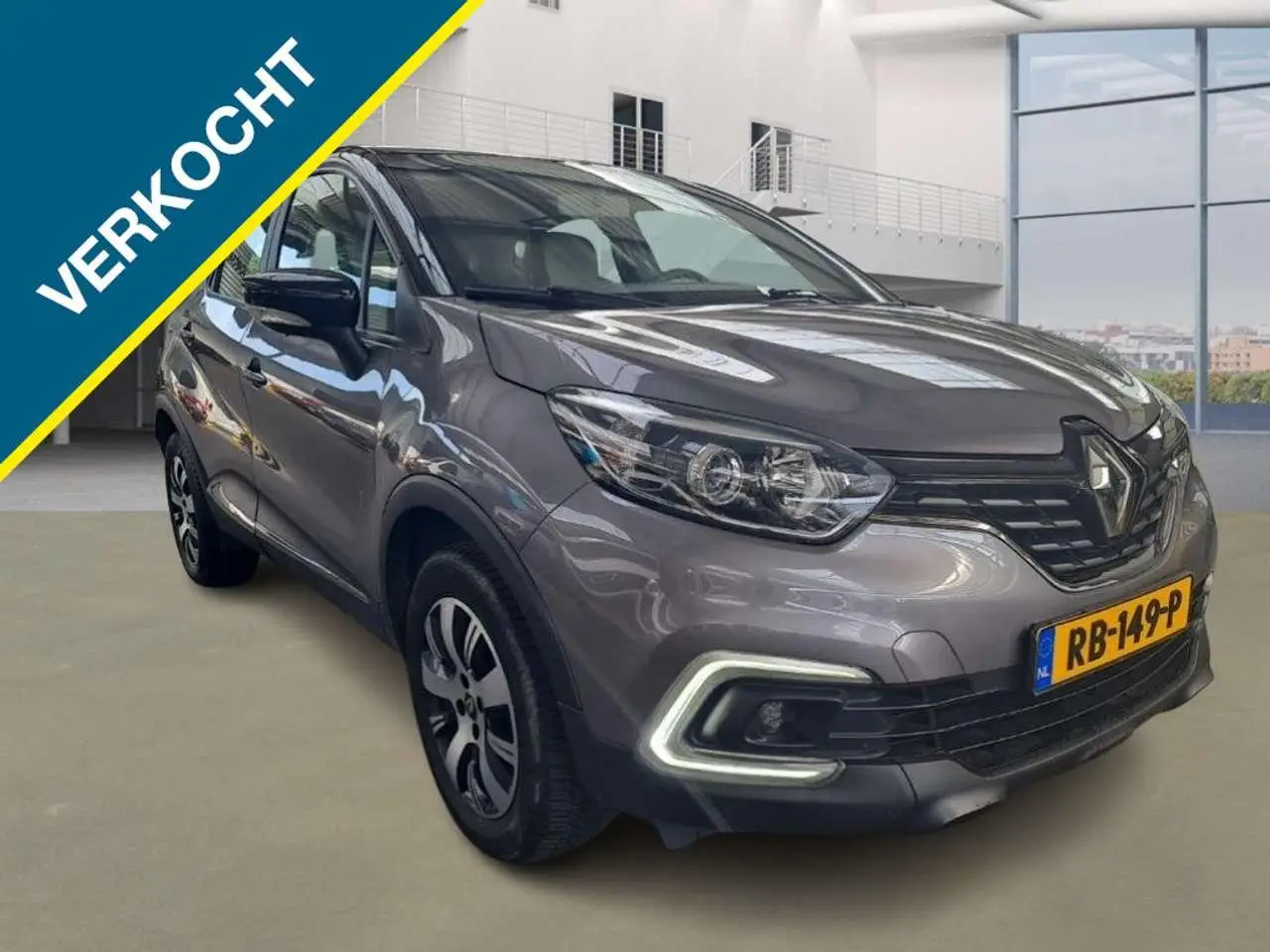 Photo 1 : Renault Captur 2017 Petrol