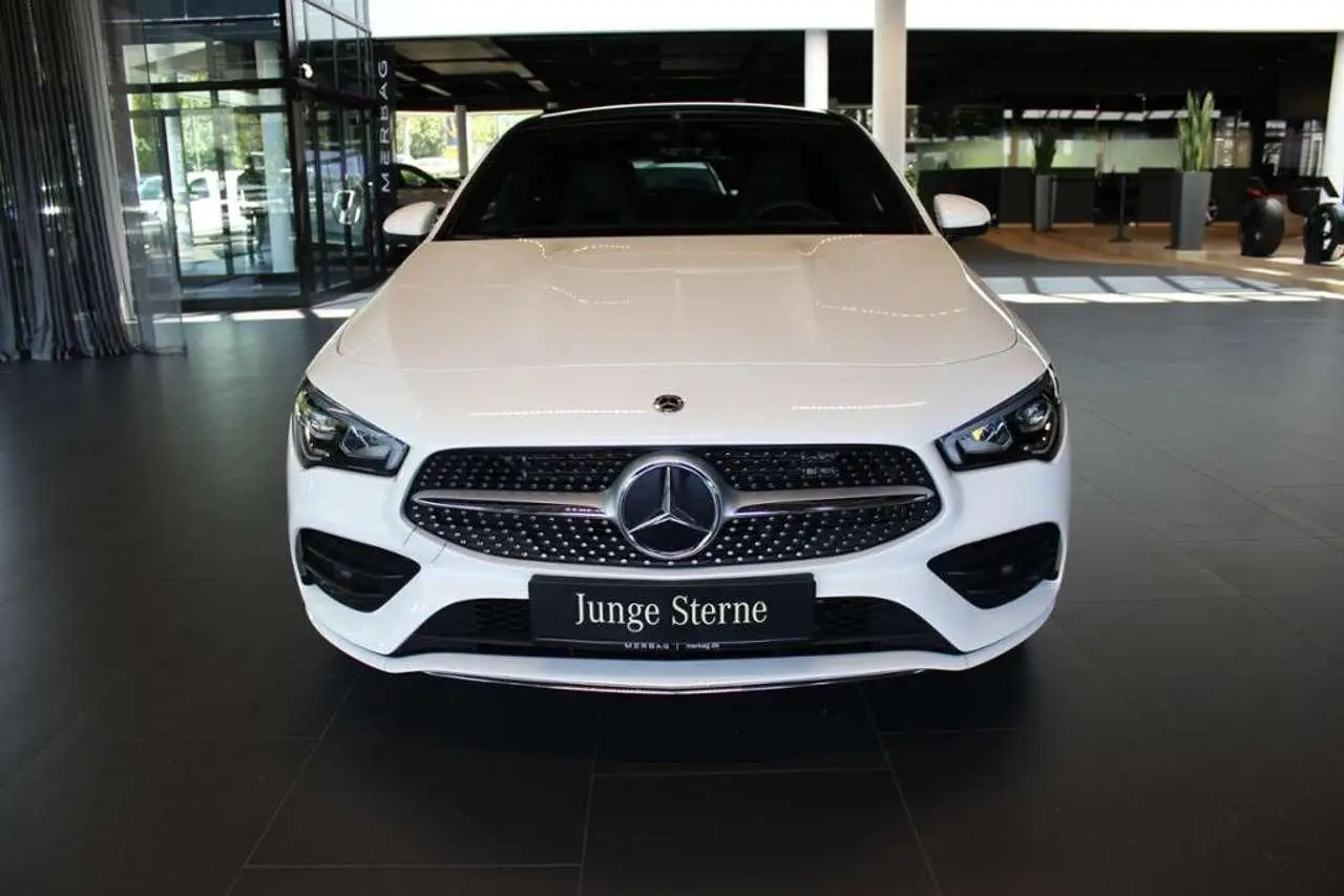 Photo 1 : Mercedes-benz Classe Cla 2023 Hybrid