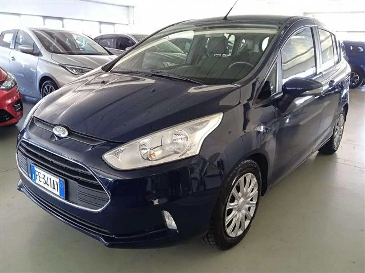 Photo 1 : Ford B-max 2016 Petrol