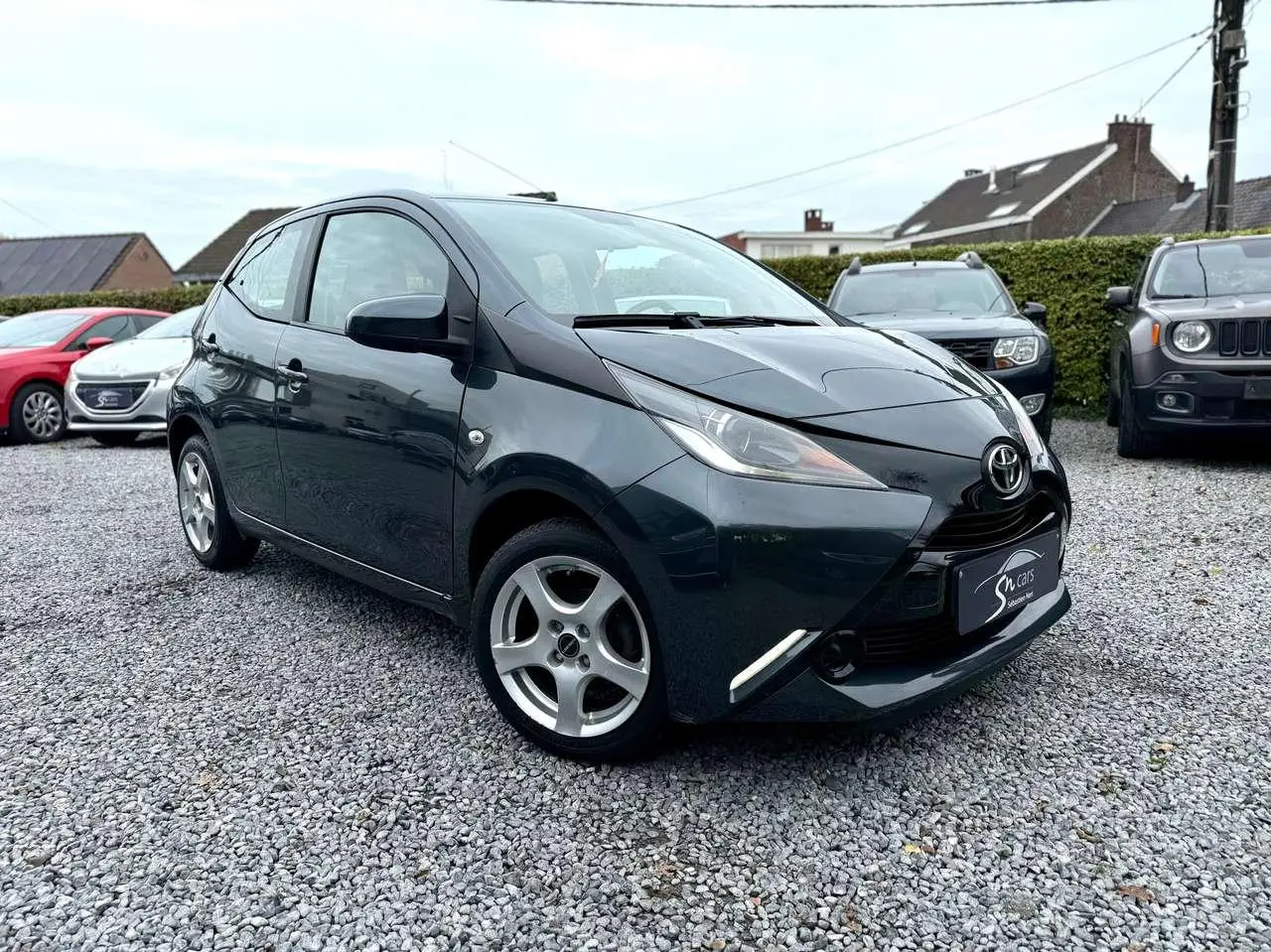 Photo 1 : Toyota Aygo 2017 Essence