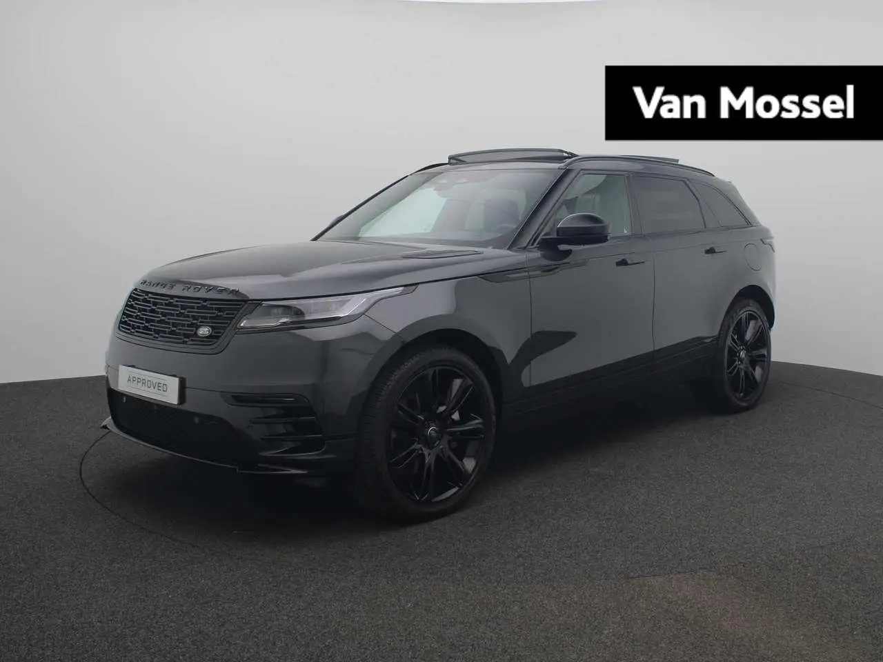 Photo 1 : Land Rover Range Rover Velar 2024 Hybrid