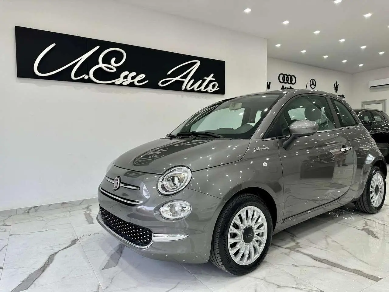 Photo 1 : Fiat 500 2021 Hybrid