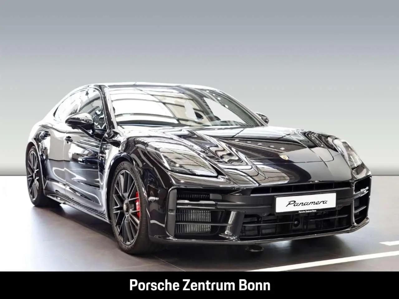 Photo 1 : Porsche Panamera 2024 Essence