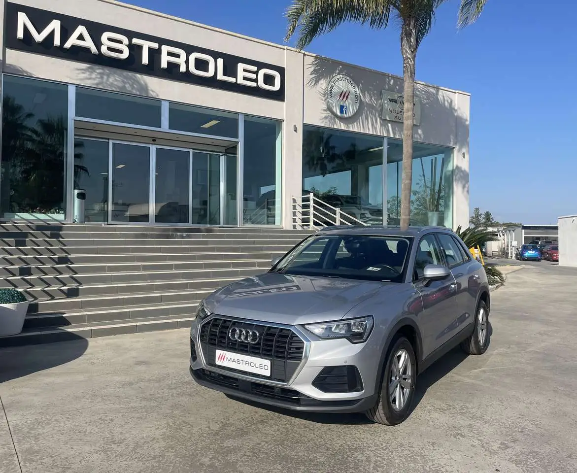 Photo 1 : Audi Q3 2019 Diesel