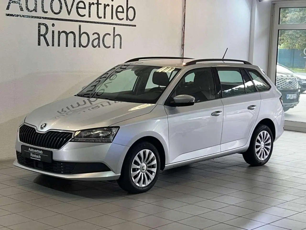 Photo 1 : Skoda Fabia 2020 Petrol