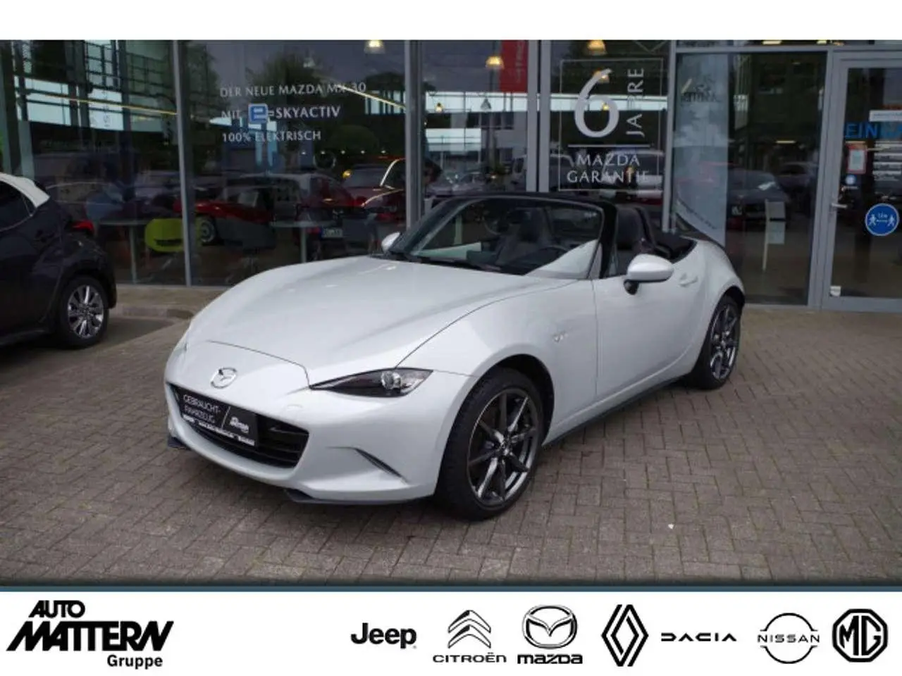 Photo 1 : Mazda Mx-5 2017 Petrol