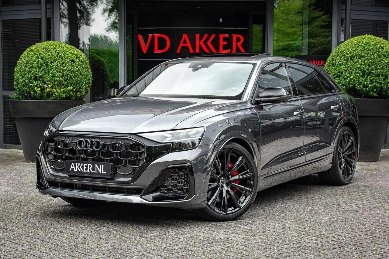 Photo 1 : Audi Q8 2024 Hybride