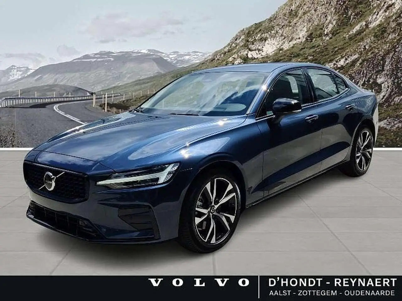 Photo 1 : Volvo S60 2024 Essence