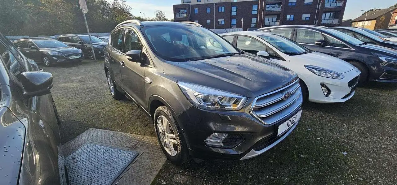 Photo 1 : Ford Kuga 2019 Essence