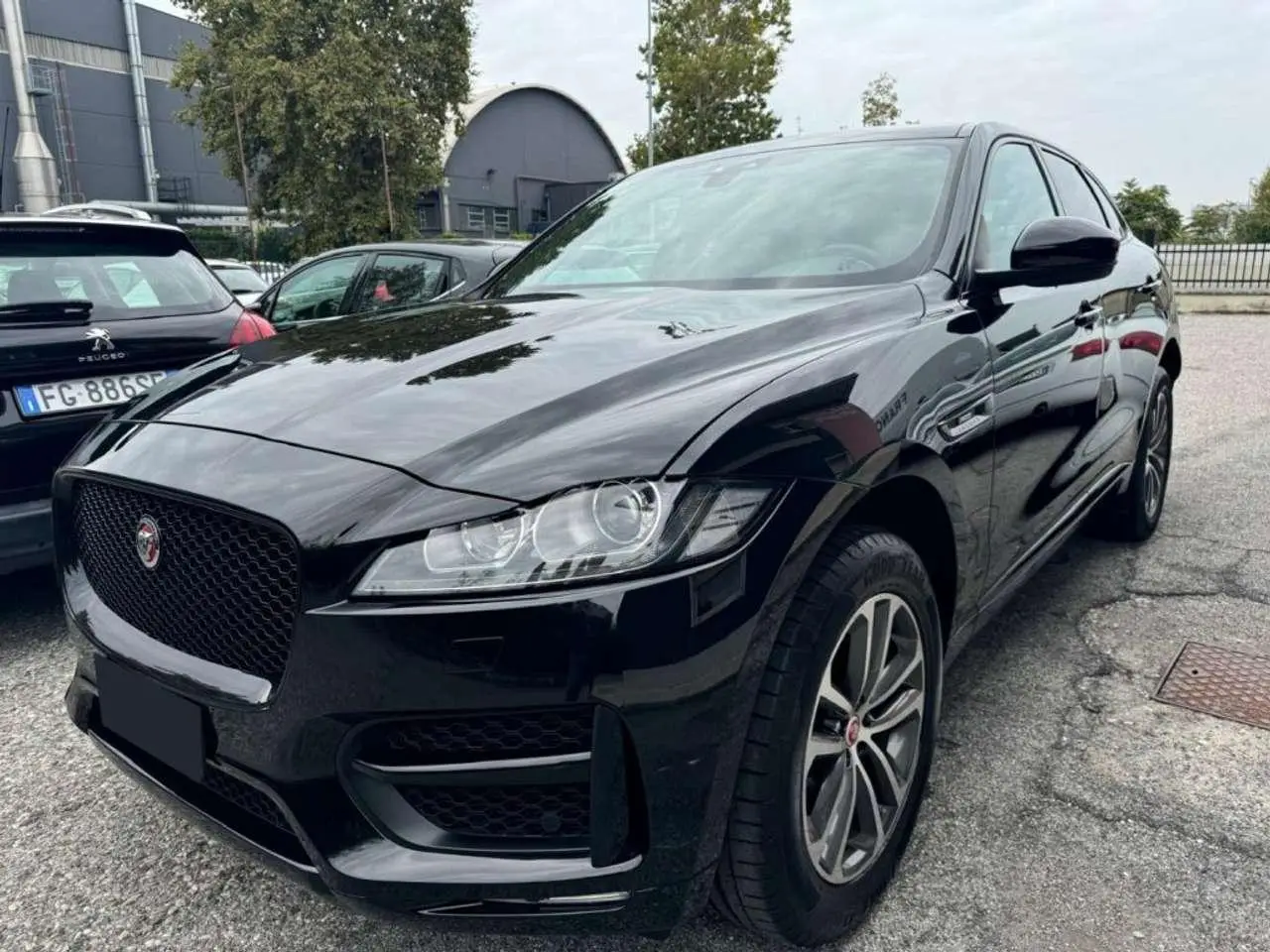 Photo 1 : Jaguar F-pace 2020 Essence