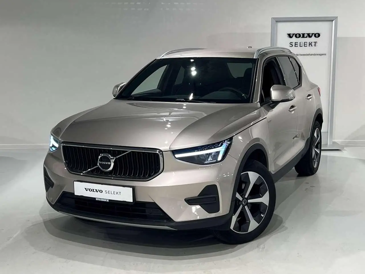 Photo 1 : Volvo Xc40 2023 Essence