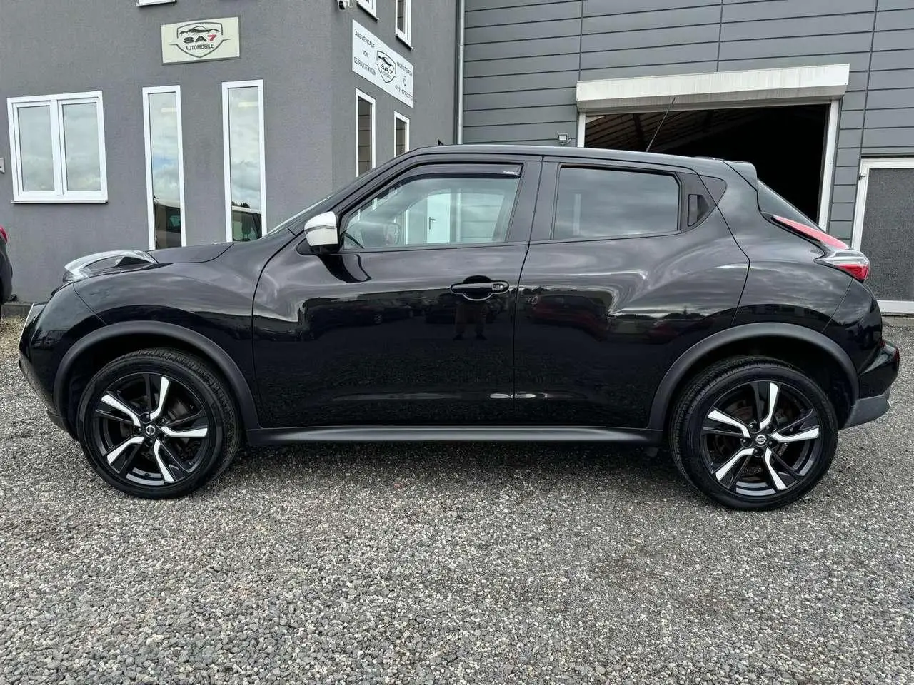 Photo 1 : Nissan Juke 2017 Petrol