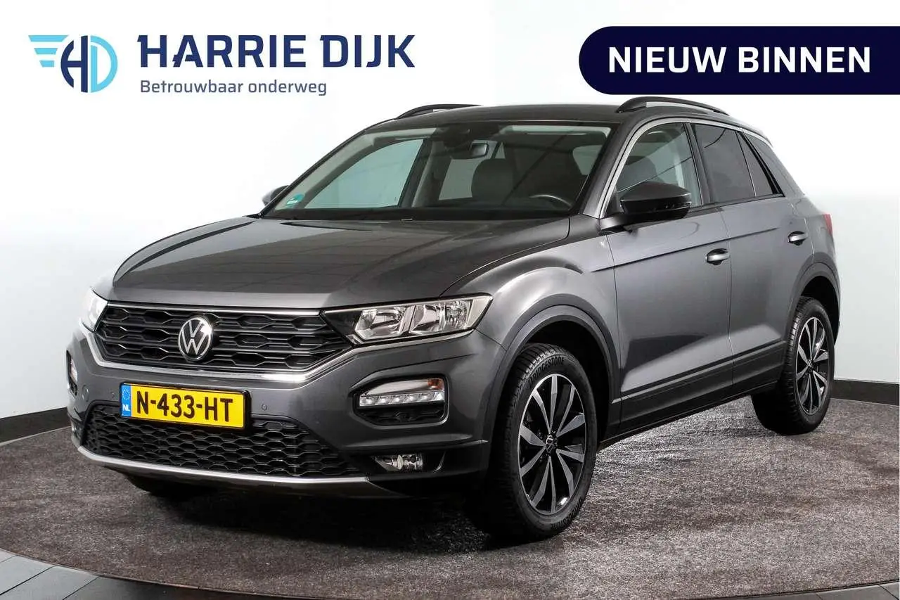 Photo 1 : Volkswagen T-roc 2021 Petrol