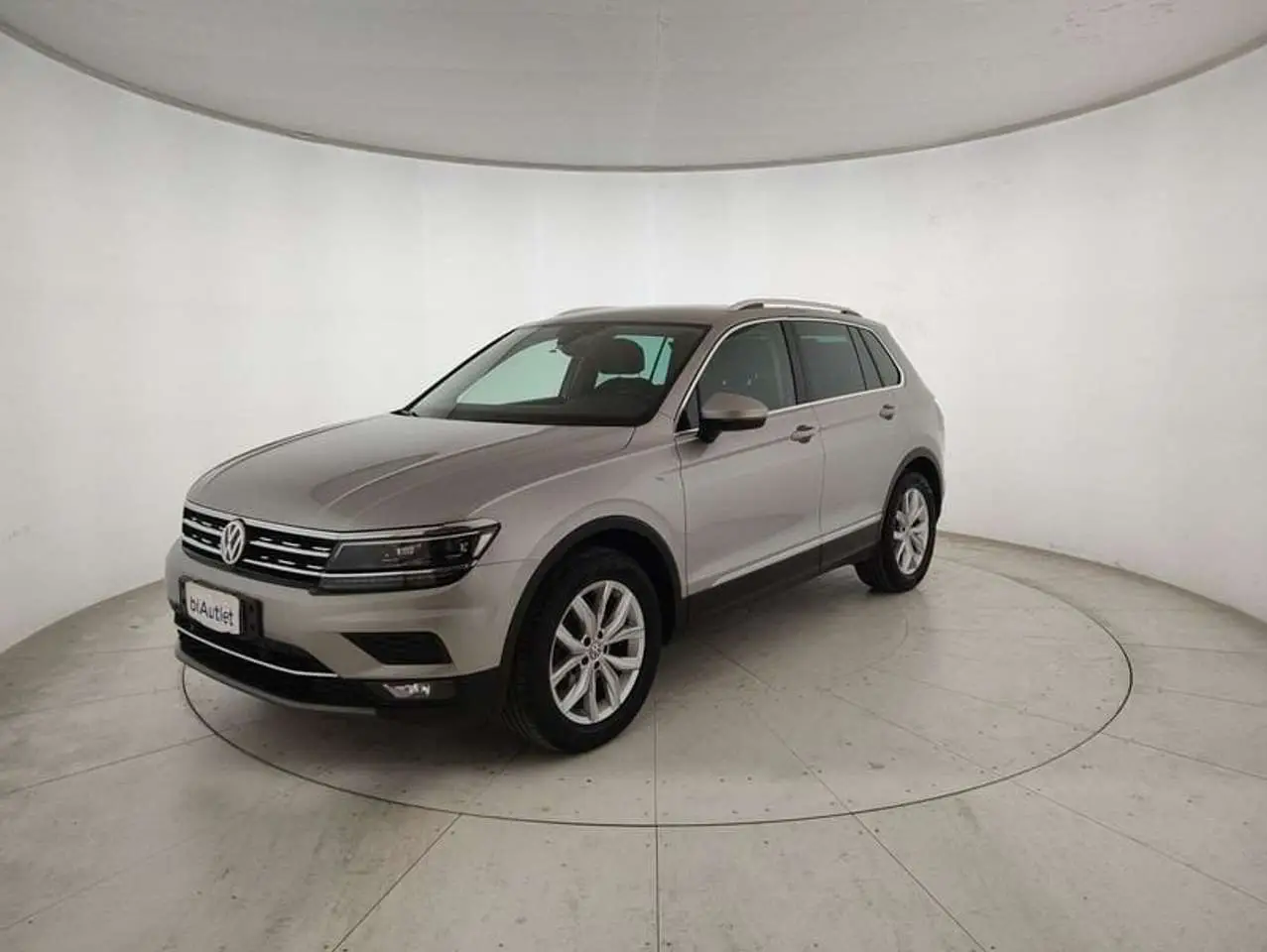 Photo 1 : Volkswagen Tiguan 2019 Diesel