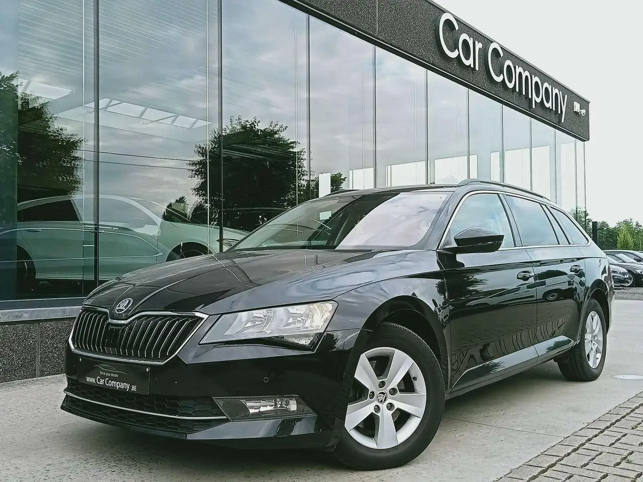 Photo 1 : Skoda Superb 2018 Diesel