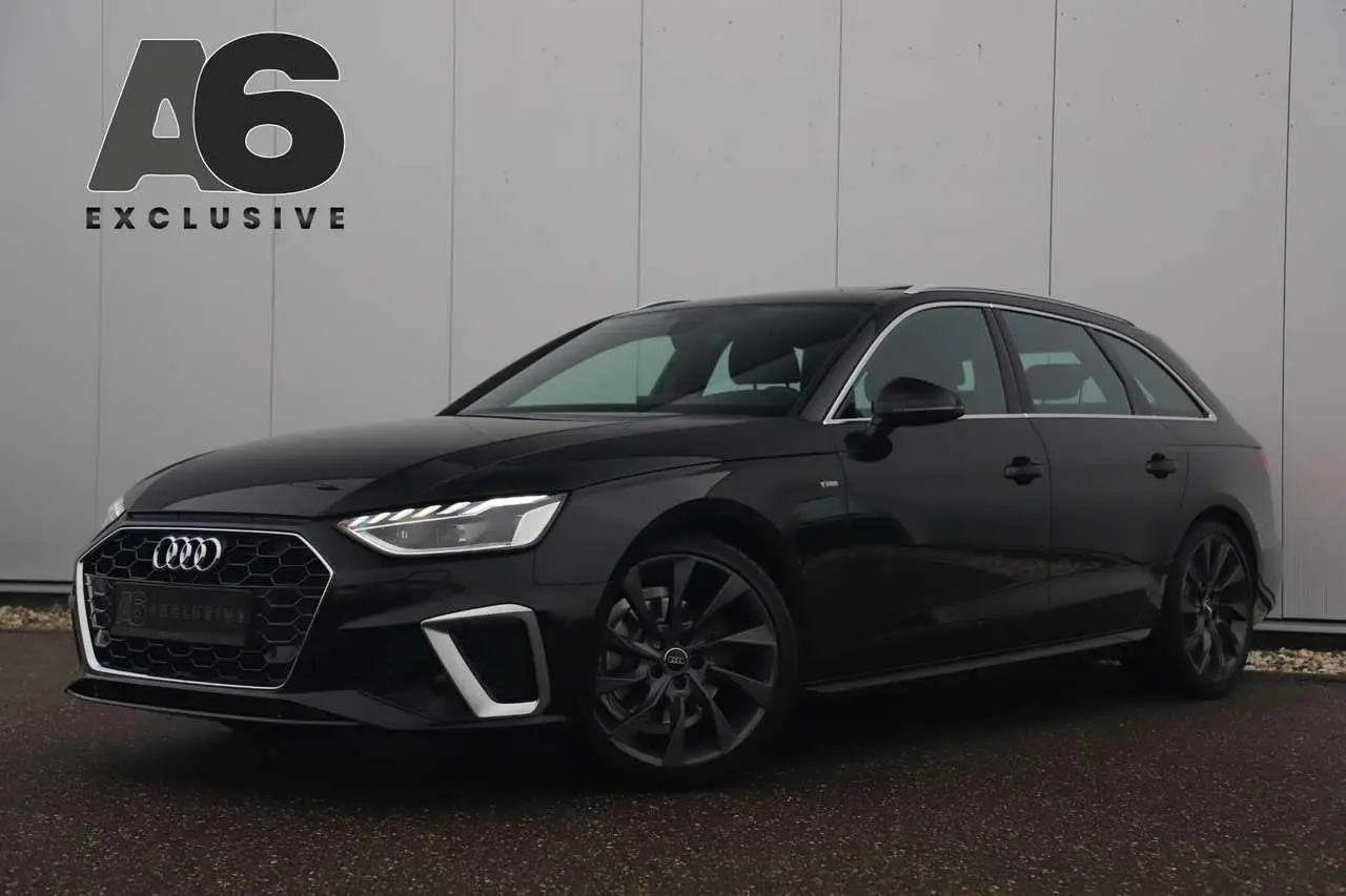 Photo 1 : Audi A4 2019 Hybride