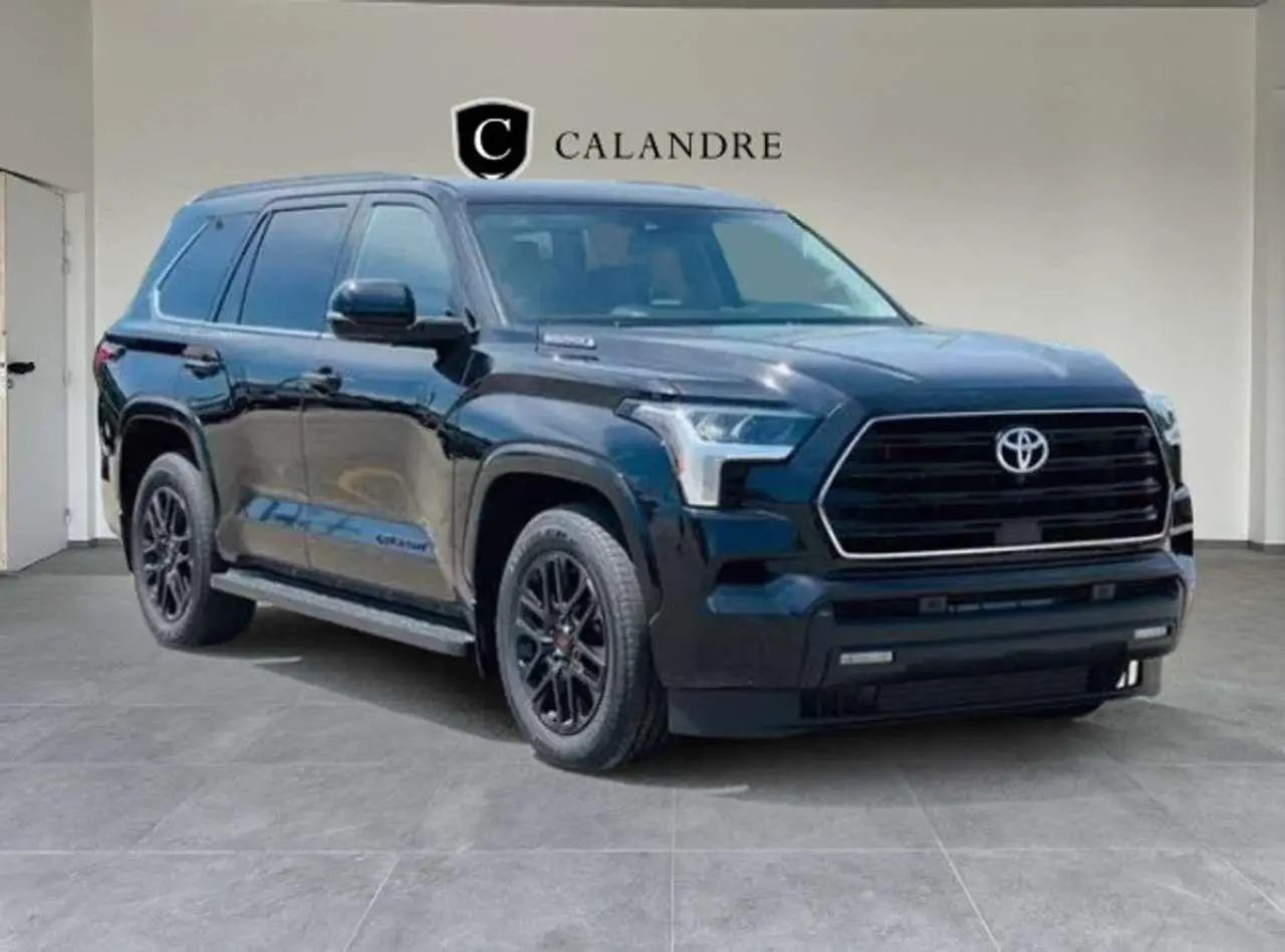 Photo 1 : Toyota Sequoia 2024 Autres