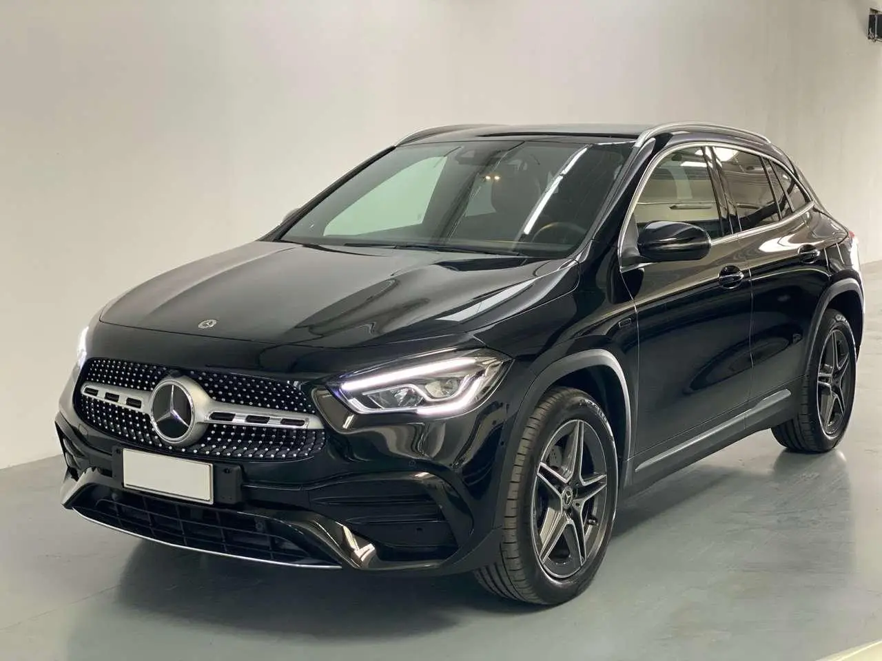 Photo 1 : Mercedes-benz Classe Gla 2020 Hybrid