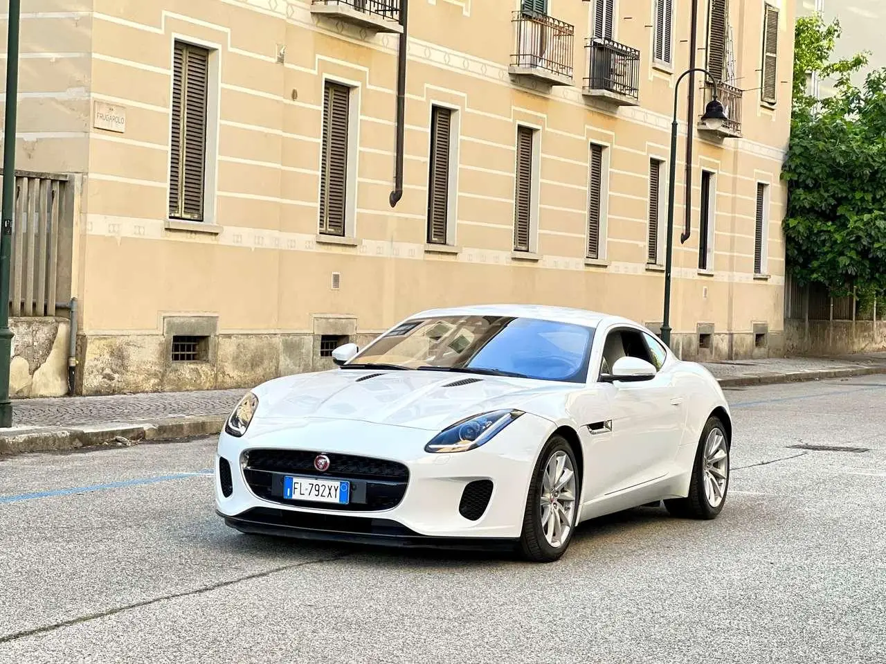 Photo 1 : Jaguar F-type 2017 Essence