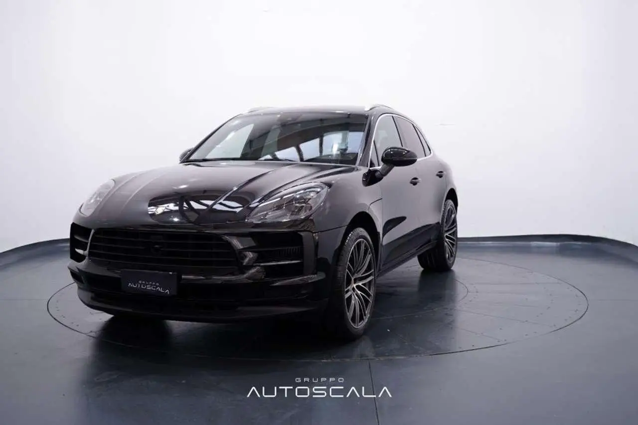 Photo 1 : Porsche Macan 2021 Essence