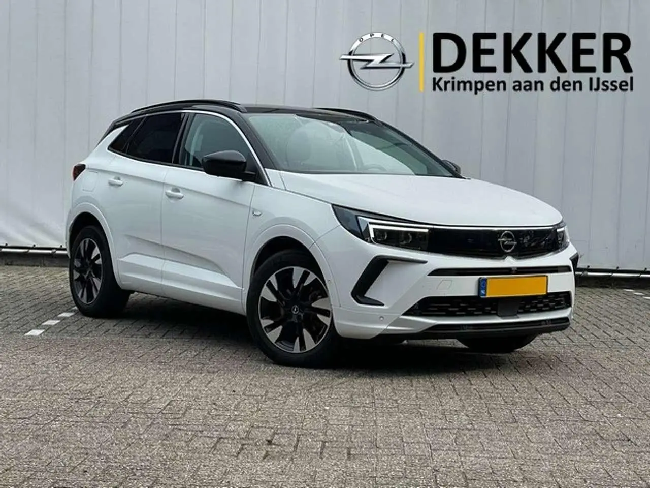 Photo 1 : Opel Grandland 2022 Petrol