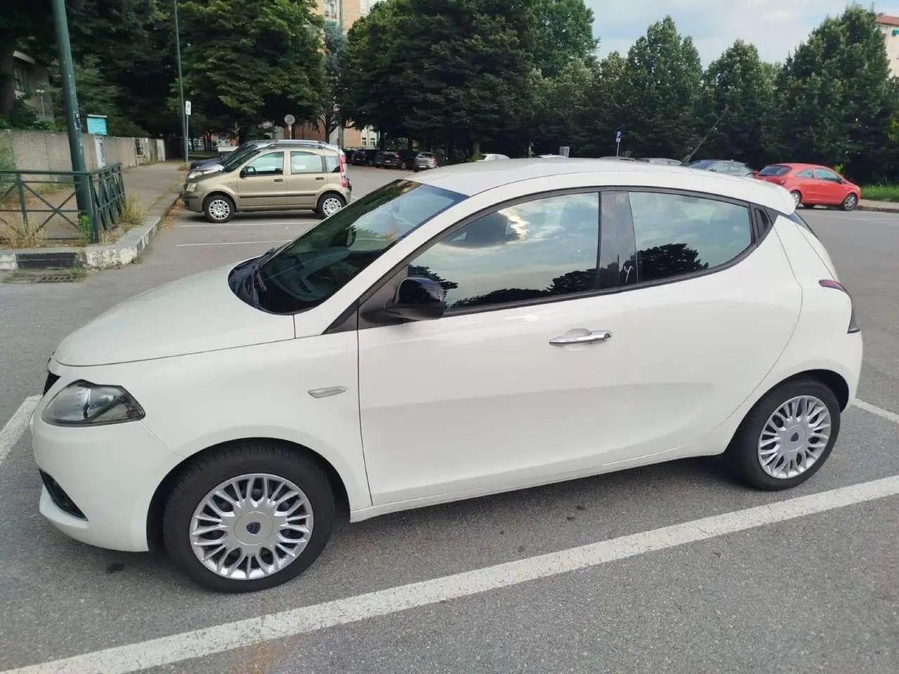 Photo 1 : Lancia Ypsilon 2017 Petrol