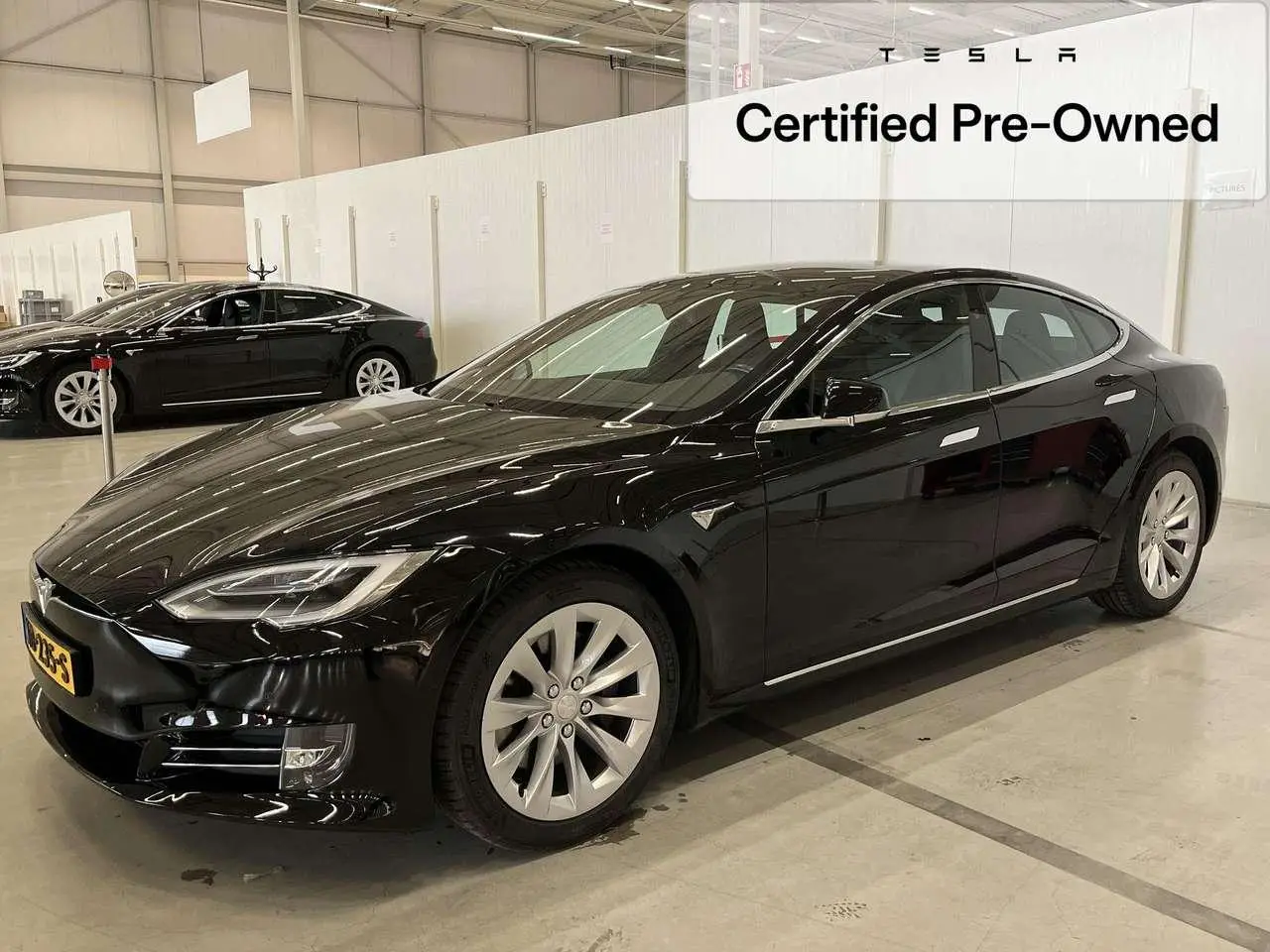 Photo 1 : Tesla Model S 2018 Électrique