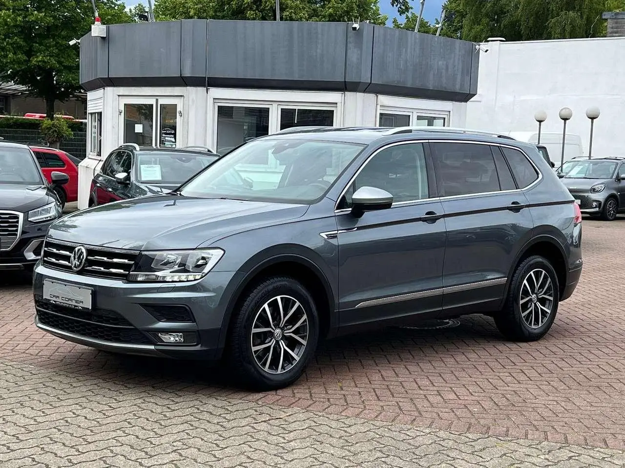 Photo 1 : Volkswagen Tiguan 2020 Essence