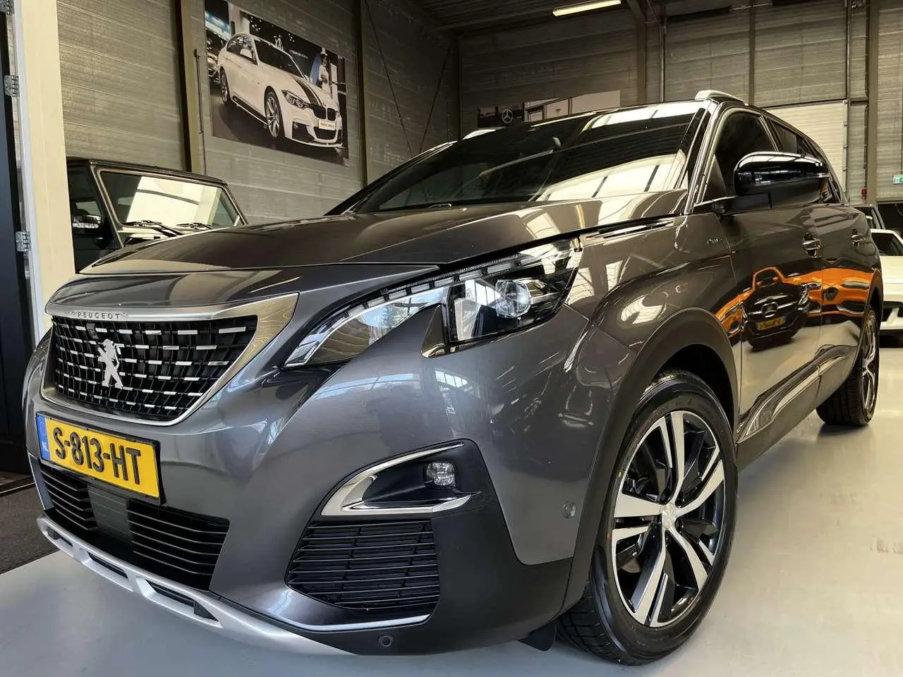 Photo 1 : Peugeot 5008 2020 Petrol