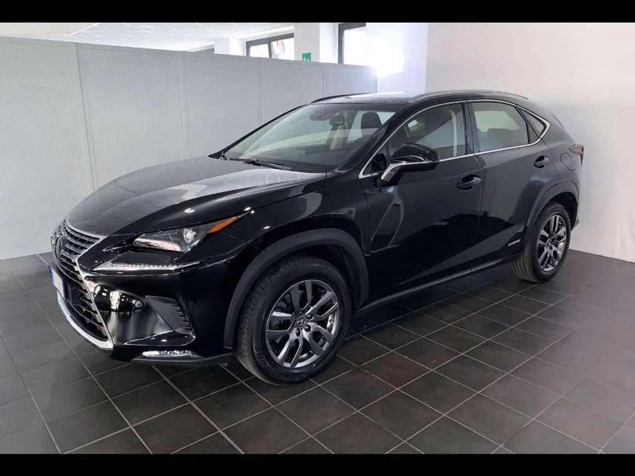 Photo 1 : Lexus Nx 2019 Hybrid