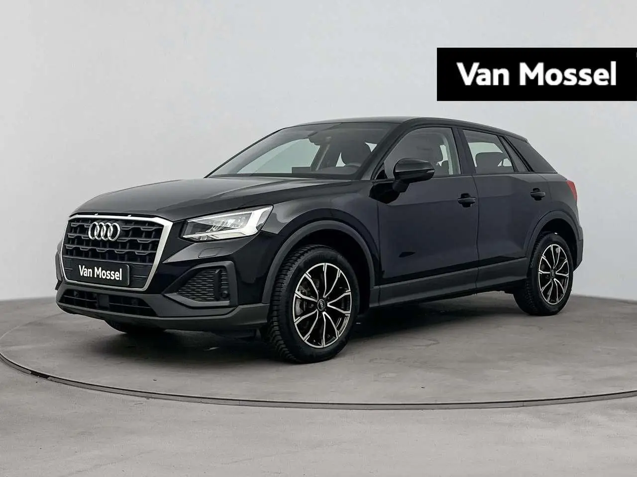 Photo 1 : Audi Q2 2023 Essence