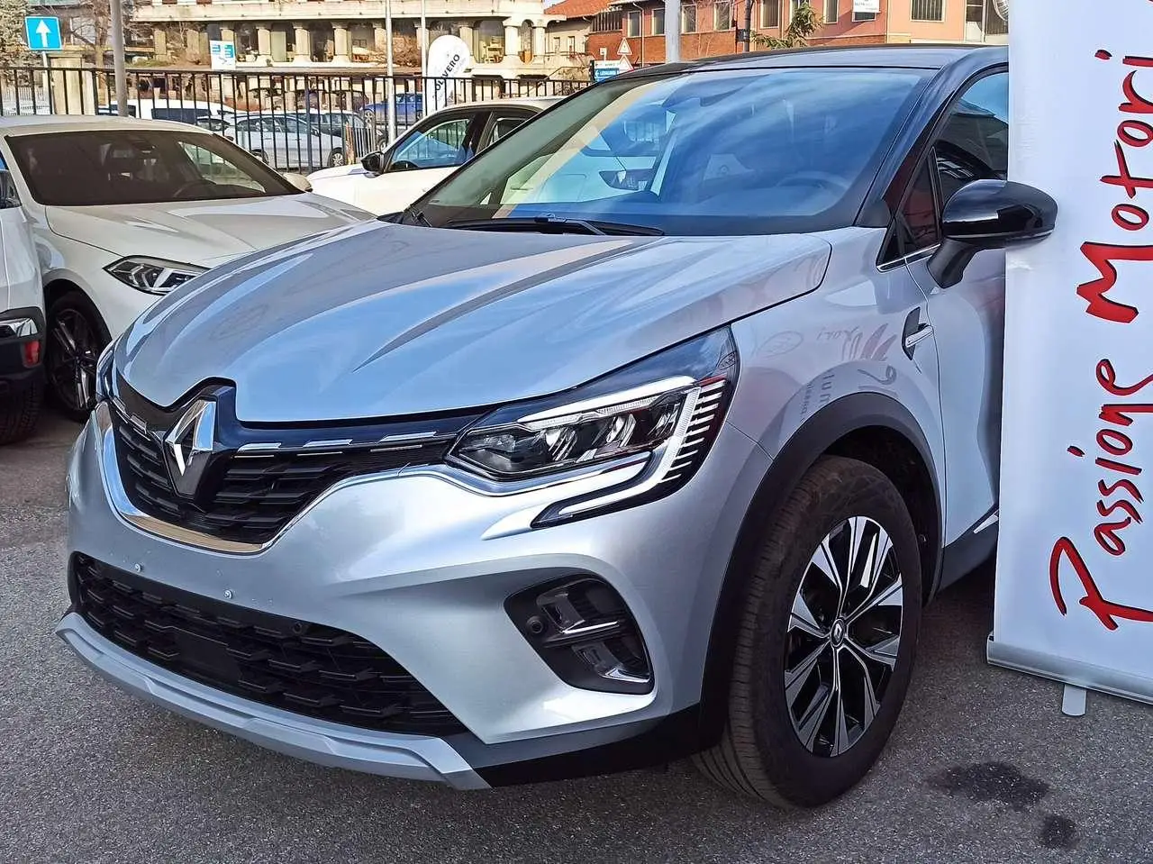 Photo 1 : Renault Captur 2023 Petrol