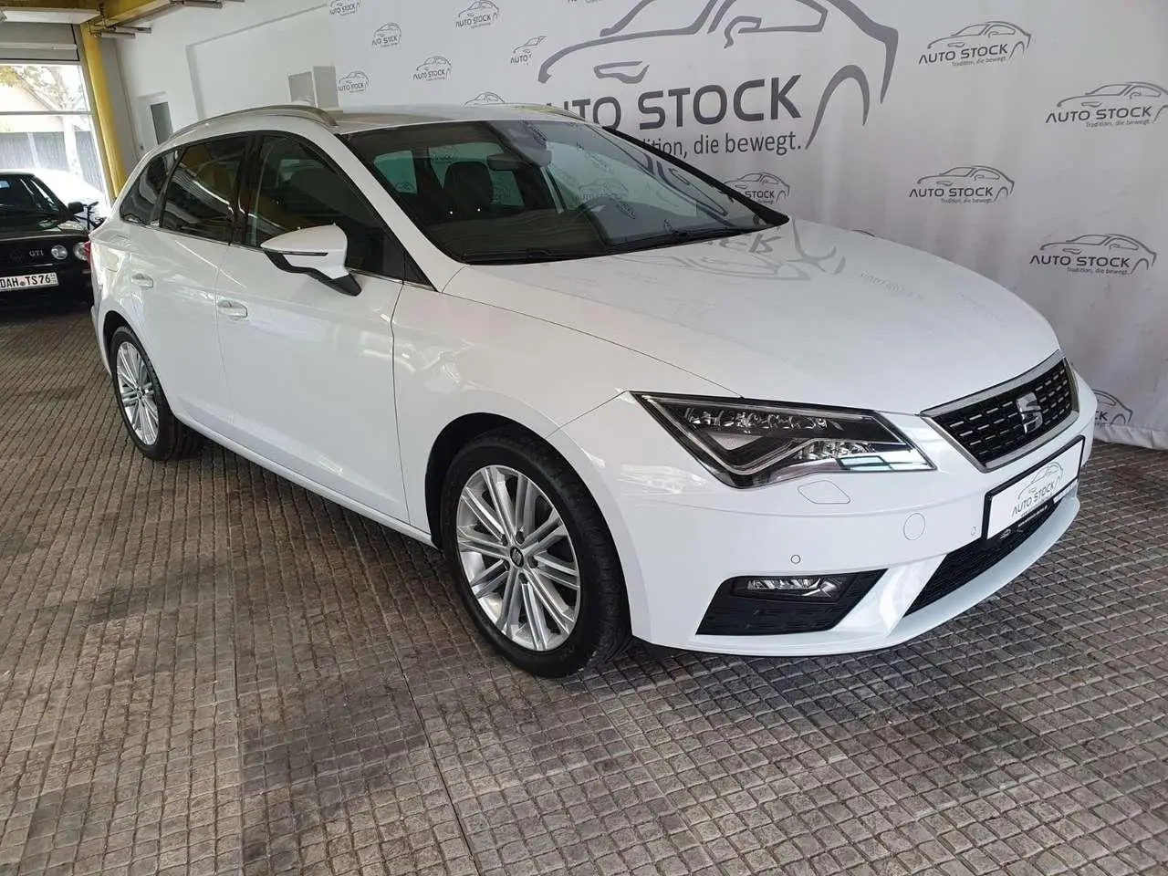 Photo 1 : Seat Leon 2020 Essence