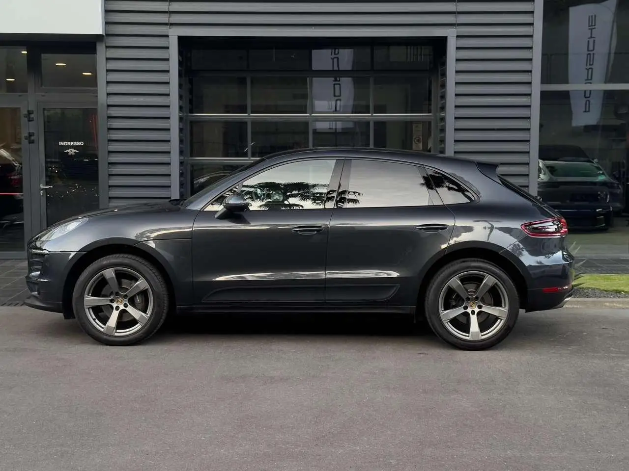 Photo 1 : Porsche Macan 2016 Essence