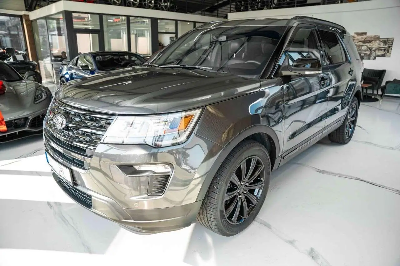 Photo 1 : Ford Explorer 2019 GPL