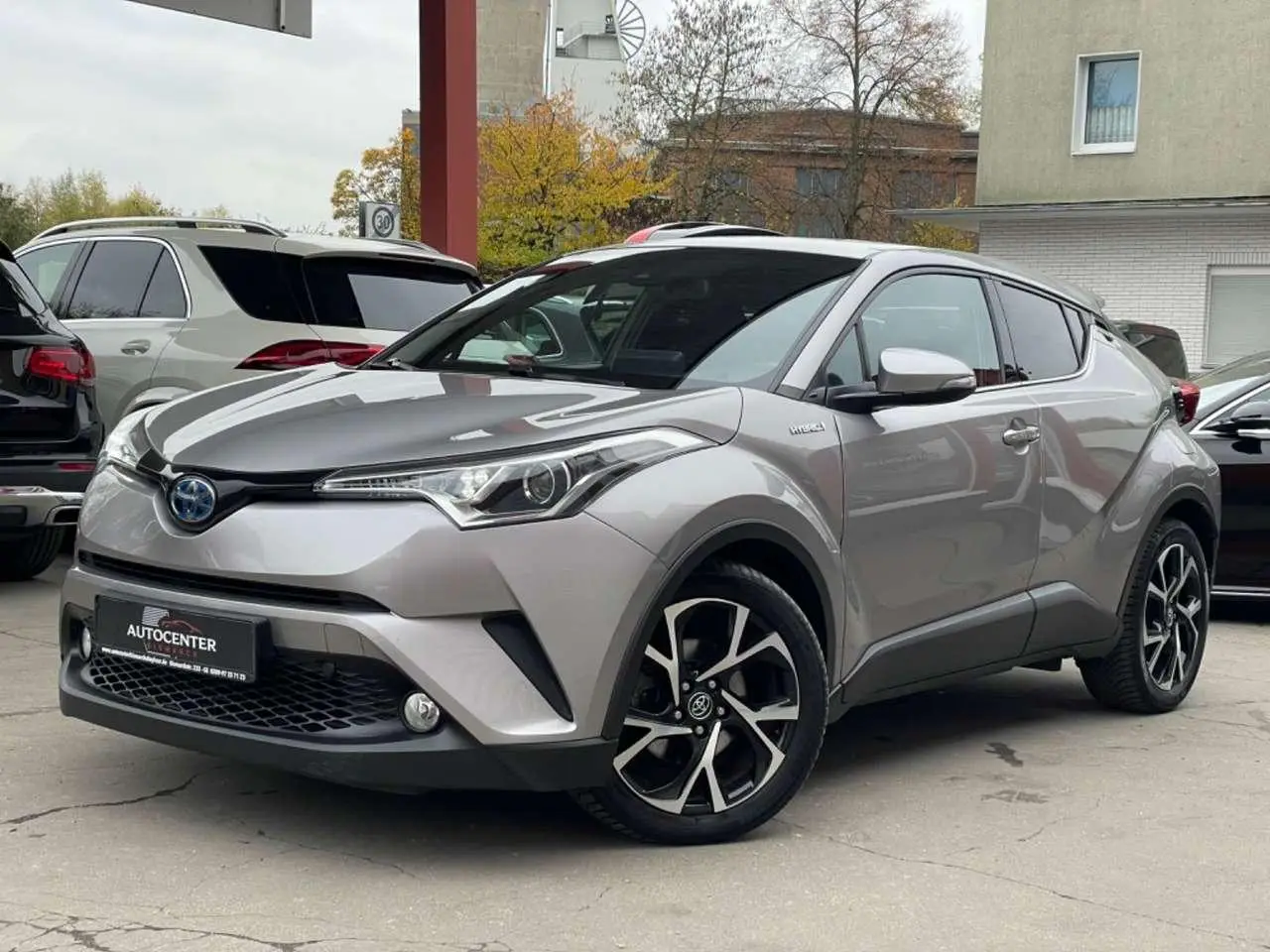 Photo 1 : Toyota C-hr 2019 Hybrid