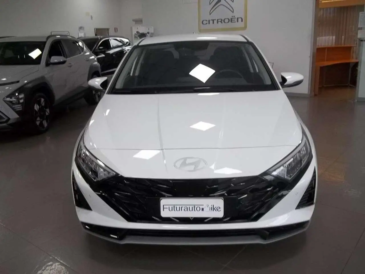 Photo 1 : Hyundai I20 2023 Hybride