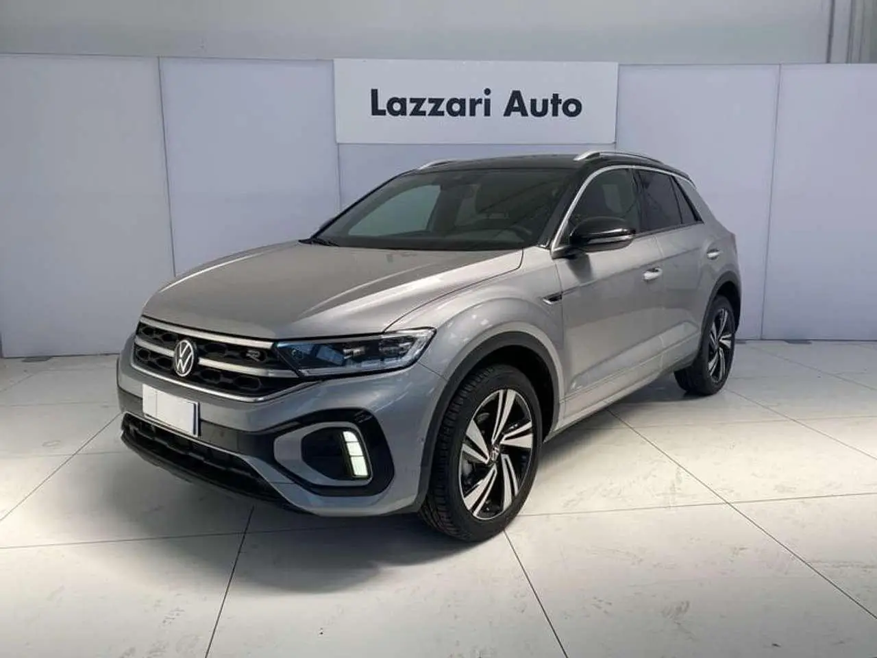 Photo 1 : Volkswagen T-roc 2023 Essence