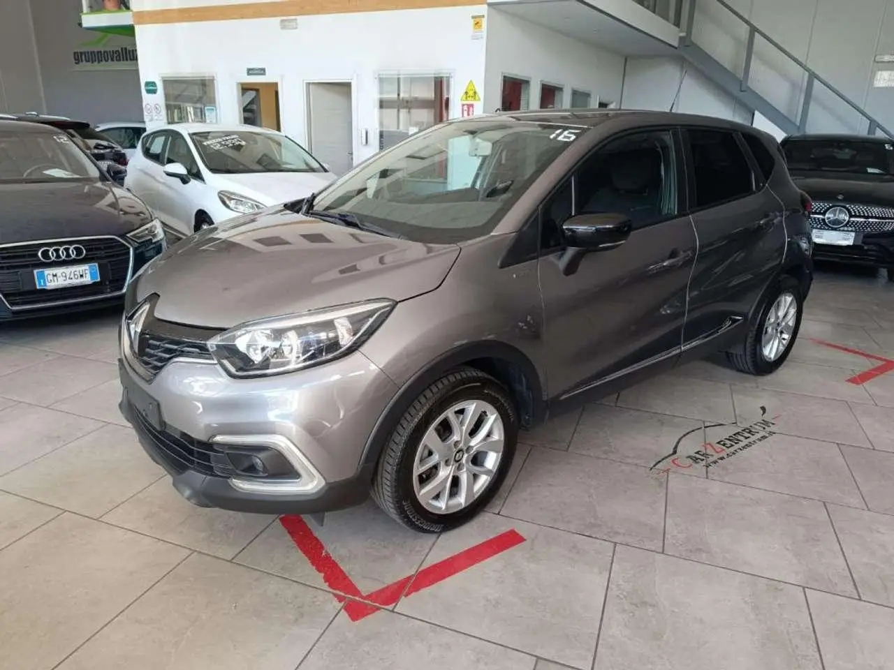 Photo 1 : Renault Captur 2019 Diesel