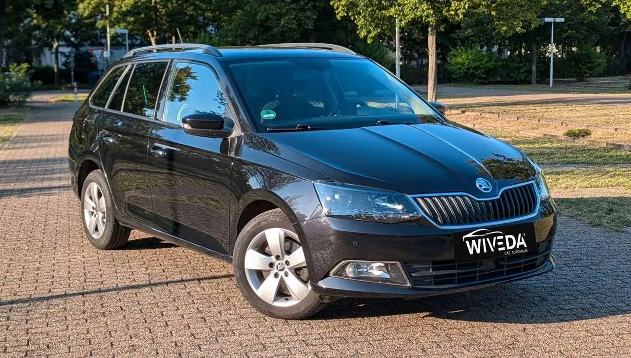 Photo 1 : Skoda Fabia 2017 Petrol