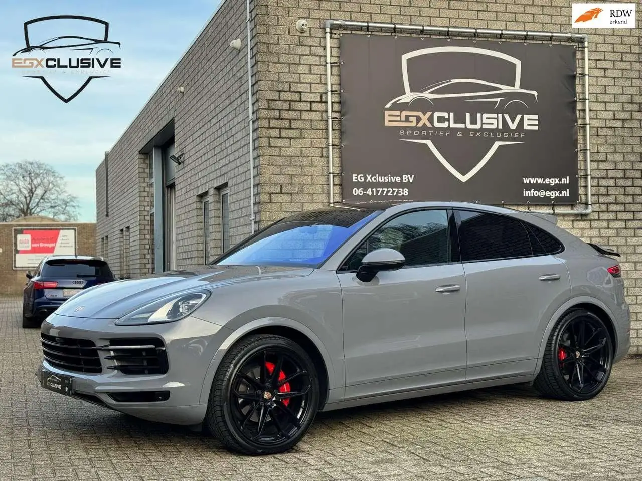 Photo 1 : Porsche Cayenne 2019 Petrol