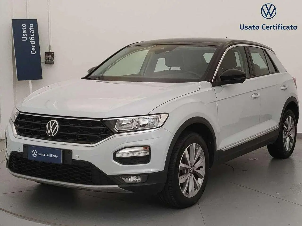 Photo 1 : Volkswagen T-roc 2021 Petrol