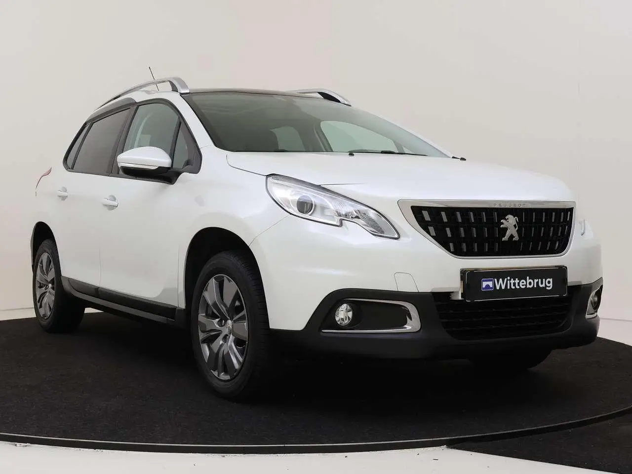 Photo 1 : Peugeot 2008 2017 Petrol